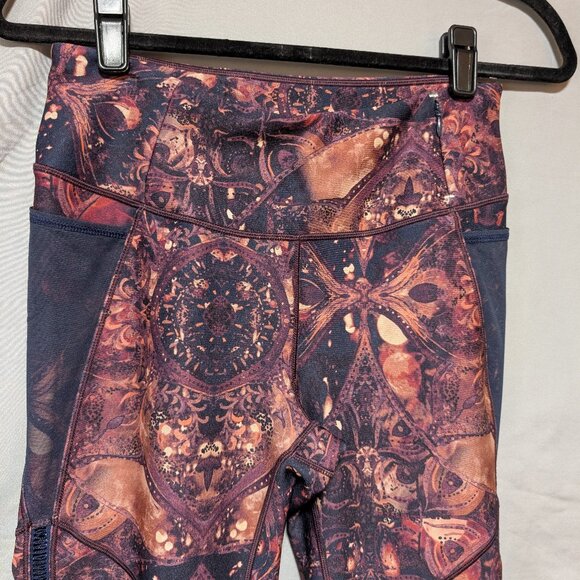 Calia Women's Printed Capri Length Leggings Blue Mesh Pockets Size Medium - Picture 2 of 6